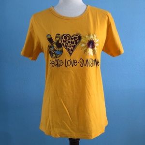Peace * Love * Sunshine Graphic T-Shirt - NEVER WORN - Heart - Size Medium